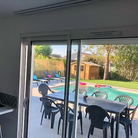 Elegante Maison De 6 Personnes Nyaraló